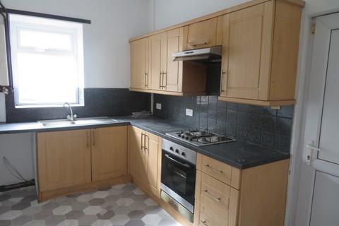 2 bedroom end of terrace house to rent - Beswick Street, Spotland, OL12