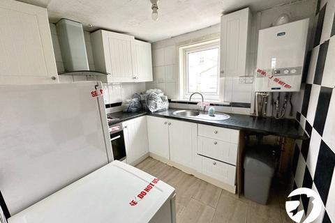 1 bedroom flat for sale, Furley Road, London, SE15