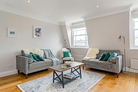 3 bedroom maisonette for sale, Claverton Street, London SW1V