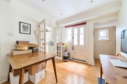 42 Egerton Gardens, London, W13 8HQ