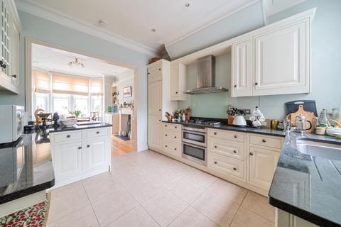 42 Egerton Gardens, London, W13 8HQ