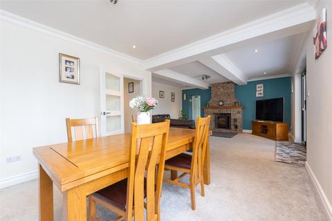 5 bedroom detached house for sale, Church Avenue, Hampshire GU14