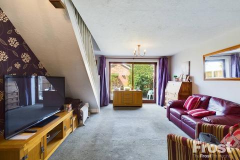 20 Ashdale Close, Staines-upon-thames, TW19 7BA
