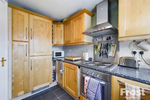 20 Ashdale Close, Staines-upon-thames, TW19 7BA