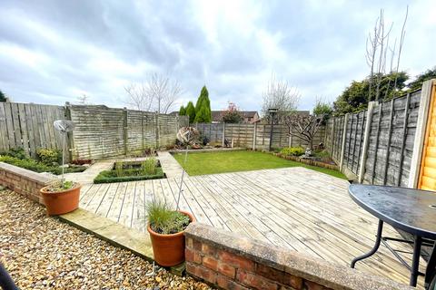3 bedroom semi-detached house for sale, Newlyn Drive, Bredbury, Stockport