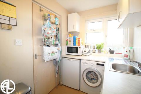 42 Bittern Way, Letchworth Garden City, SG6 4TL