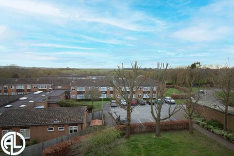 42 Bittern Way, Letchworth Garden City, SG6 4TL