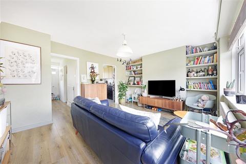 2 bedroom flat for sale - Warwick Gardens, Harringay, London, N4