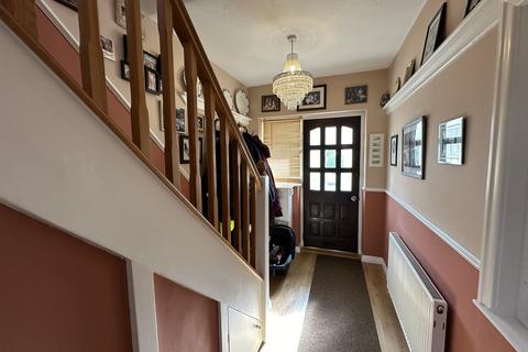 3 bedroom semi-detached house for sale - Sylvester Avenue, Heaviley, Stockport