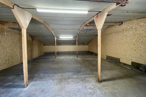 Storage to rent, Rochford