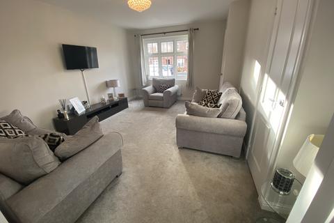 3 bedroom end of terrace house for sale, Ashton Close, Woodford