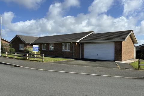 4 bedroom bungalow for sale - Skomer Drive, Milford Haven, Pembrokeshire, SA73