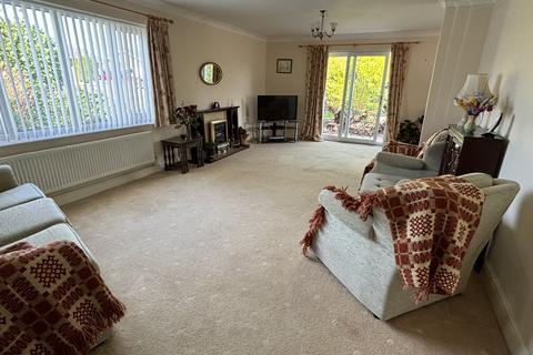 4 bedroom bungalow for sale, Skomer Drive, Milford Haven, Pembrokeshire, SA73