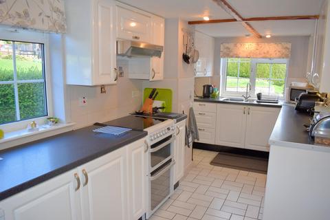 10 Clixby Lane, Grasby, Barnetby, DN38 6AJ