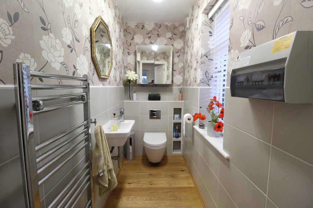 J Cloakroom.JPG