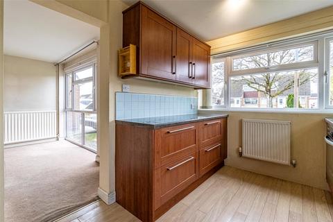 1 Falconscroft, Swindon, SN3 5AF