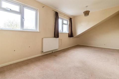 1 Falconscroft, Swindon, SN3 5AF