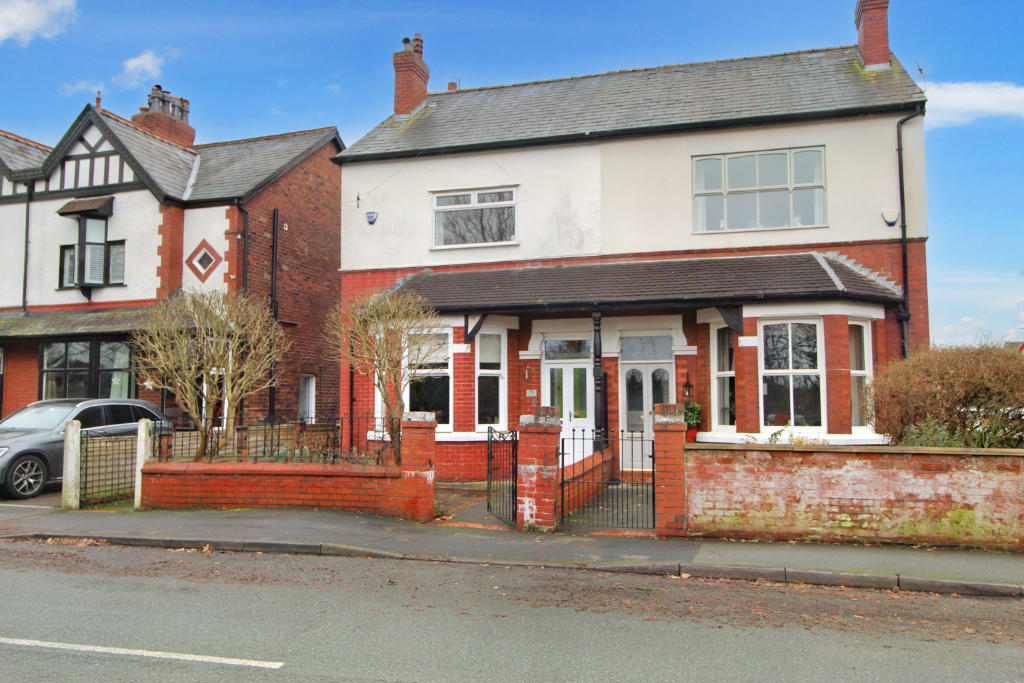 Fairfield Road, Stockton Heath 4 bed semidetached house for sale £