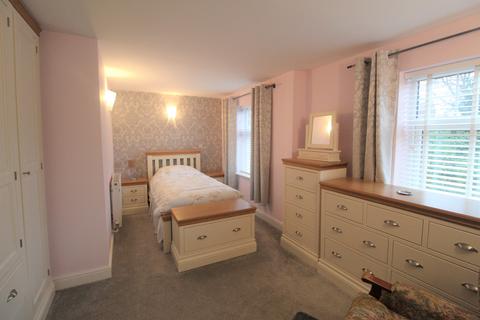 1 bedroom flat for sale, Apt , Fairways,  Whitefield Road, Stockton Heath, Stockton Heath