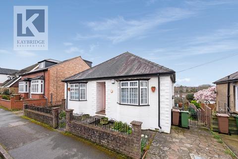 9 Moreton Road, Worcester Park, KT4 8EY