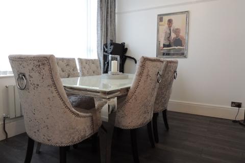 51 Berkeley Close, Stockport, SK2 5BD