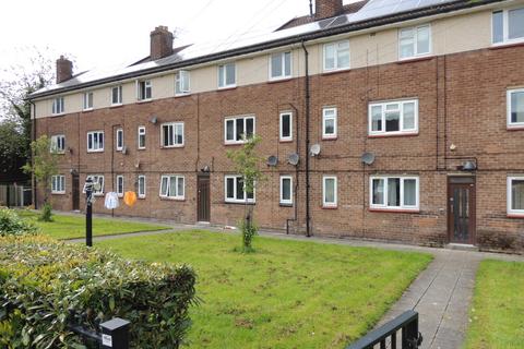 2 bedroom flat for sale, Bramhall Moor Lane, Hazel Grove, Stockport