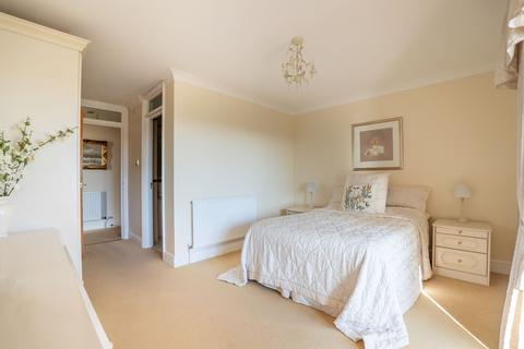 Flat 4, Blake Court, 120 Admirals Walk, Shoeburyness, Southend-on-sea, SS3 9FN