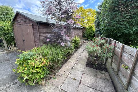 3 bedroom end of terrace house for sale, Higginson Road, Reddish