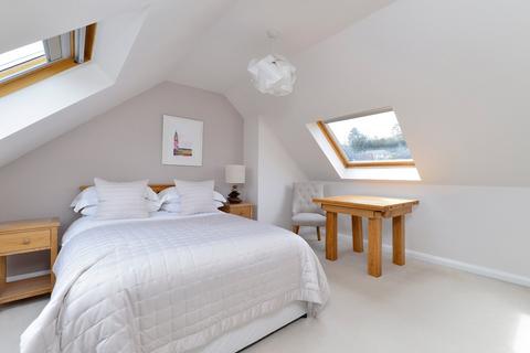 3 bedroom terraced house for sale, Farncombe, Godalming GU7