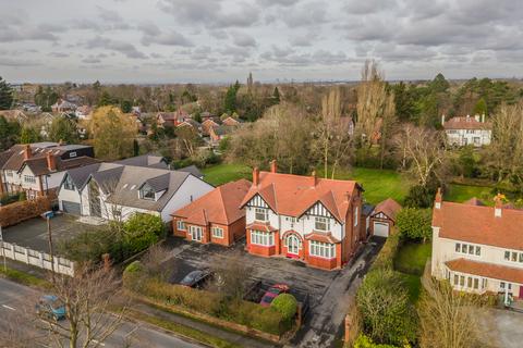 5 bedroom detached house for sale, Manor road, Bramhall