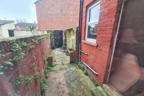 2 bedroom terraced house for sale, Windmill Lane, Reddish