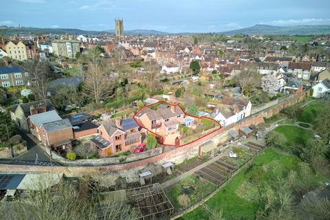 4 bedroom detached house for sale, Camp Lane, Ludlow