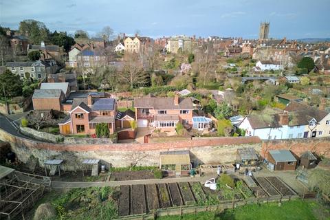 4 bedroom detached house for sale, Camp Lane, Ludlow