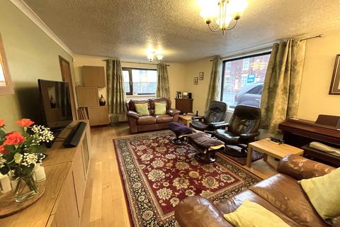 4 bedroom detached house for sale, Cheetham Hill Road, Dukinfield