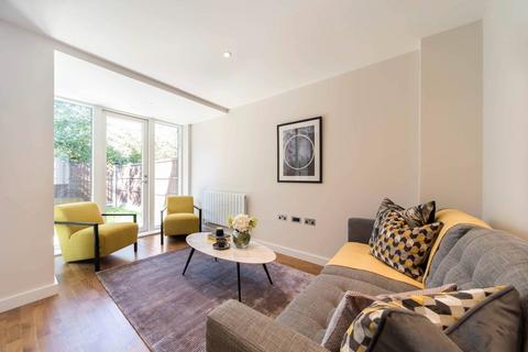 3 bedroom semi-detached house for sale - Kings Avenue, Clapham Park, London, SW4