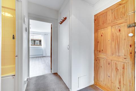 2 bedroom apartment to rent, Richmond Road, London E8