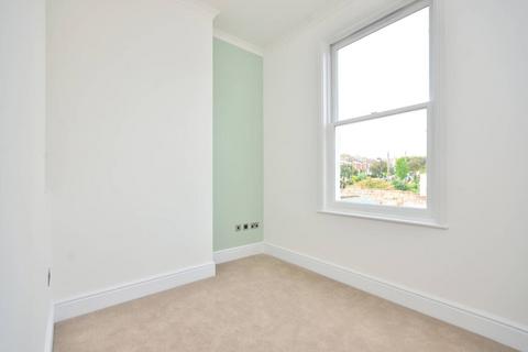 1 bedroom flat to rent, Norwood Road, Herne Hill, London, SE24
