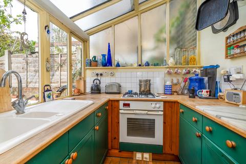 21 Horton Road, London, E8 1DP