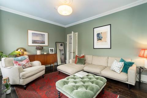 19 Horton Road, London, E8 1DP