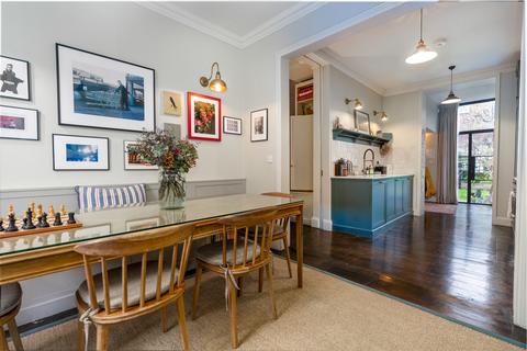 19 Horton Road, London, E8 1DP