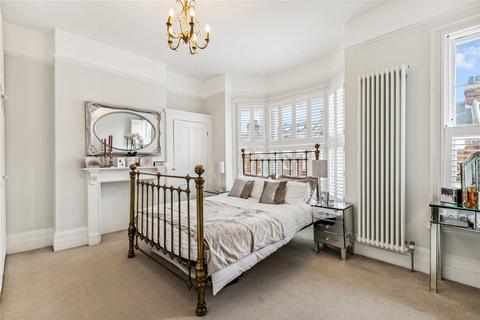 93 Marney Road, London, SW11 5EW