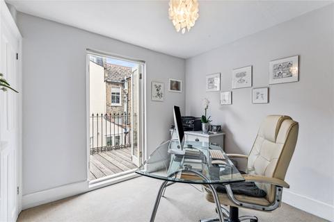 93 Marney Road, London, SW11 5EW