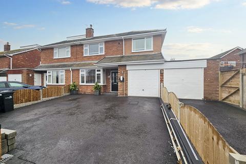 4 bedroom semi-detached house for sale, Poplar Drive, Middlewich