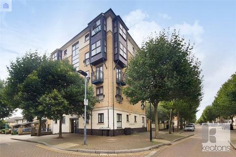 2 bedroom flat to rent - Caernarvon House, 8 Audley Drive, London, E16