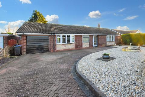 3 bedroom bungalow for sale, Shores Green Drive, Wincham, Northwich, CW9