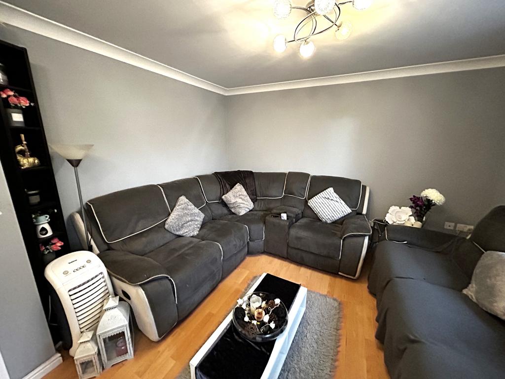 Lounge..jpeg