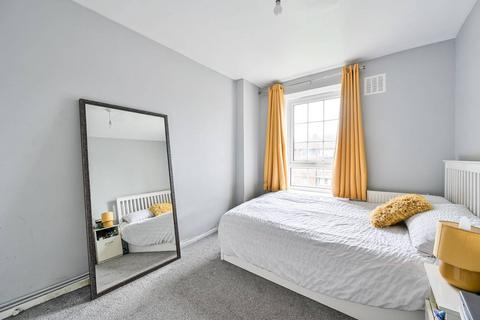 2 bedroom flat for sale, Long Lane, Borough, London, SE1