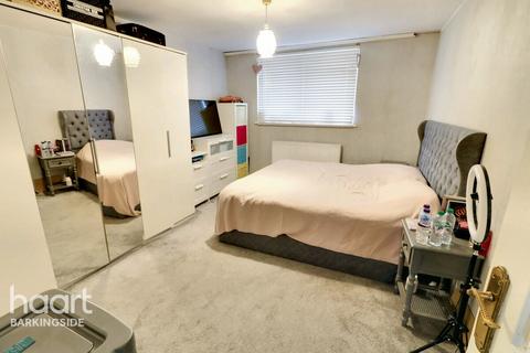 2 bedroom duplex for sale - Tiptree Crescent, Clayhall