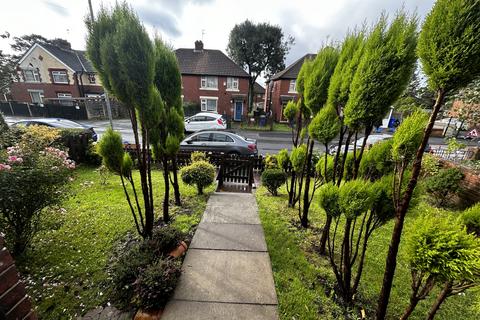 32 Leech Avenue, Ashton-under-lyne, OL6 8HH