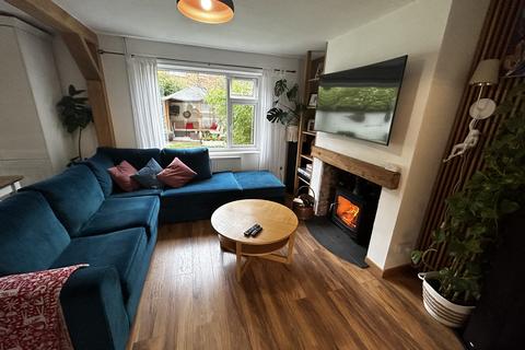 32 Leech Avenue, Ashton-under-lyne, OL6 8HH